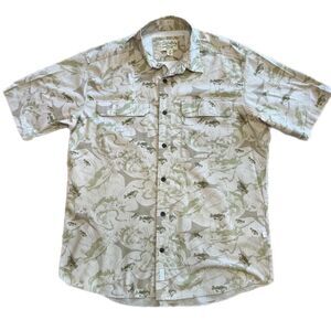 Cabela Fishing Shirt with hook and loop closures on pockets and back. Size L.